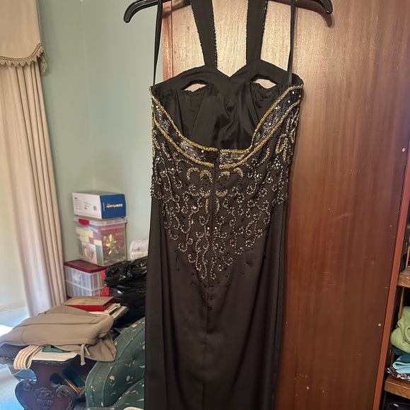 Peak Evenings size 6 pageant dress (can also be be used for prom) - Picture 3 of 4